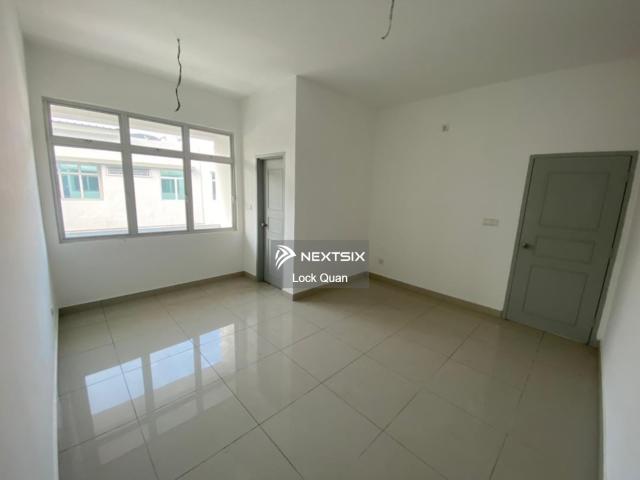 Shop for sale in Johor