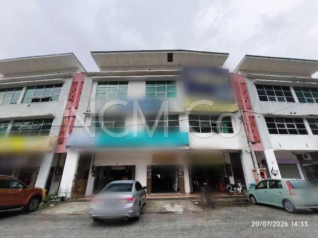 Property for sale in Perak, Selama