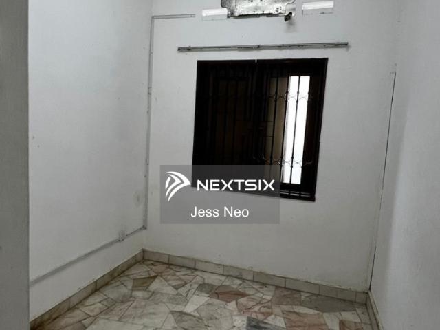 Shop for sale in Bandar Johor Bahru, Johor