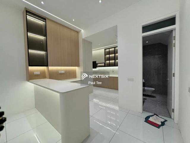 Shop for sale in Kuching