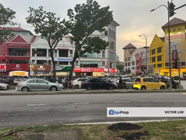 Shop for sale in Petaling, Damansara Damai