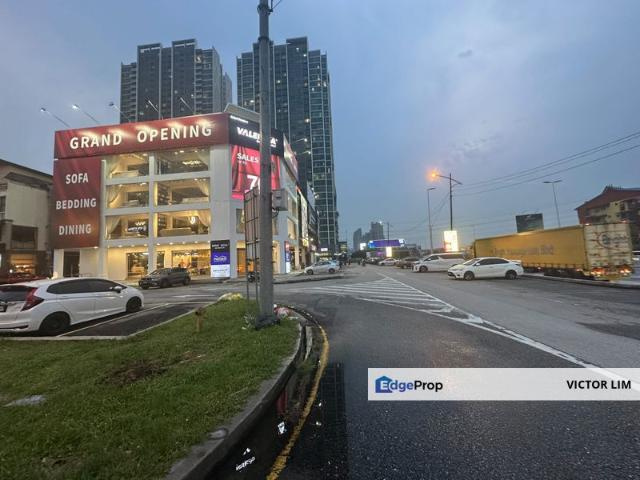 Shop for sale in Petaling, Damansara Damai