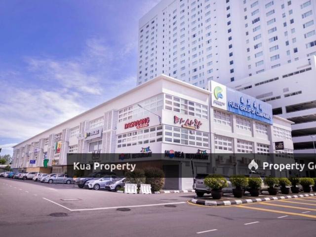 Shop for sale in Long Miri