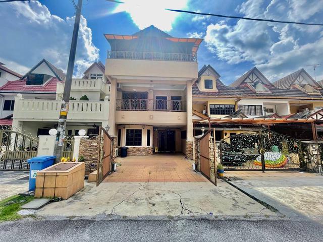 Terraced House for sale in Langat, Selangor