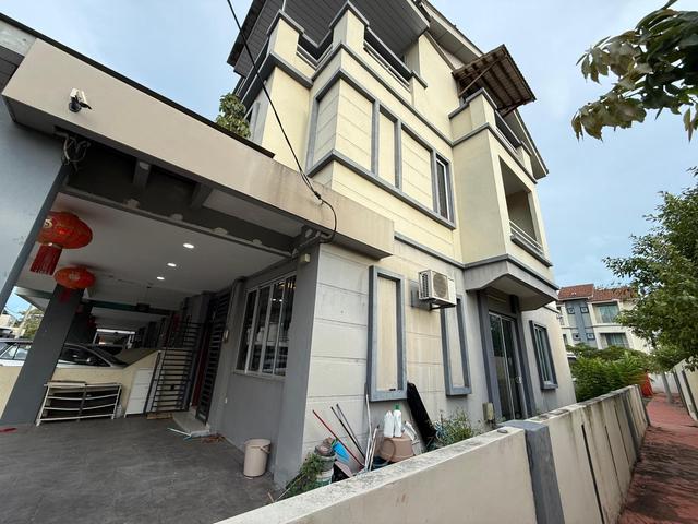 Terraced House for sale in Wellesley, Penang