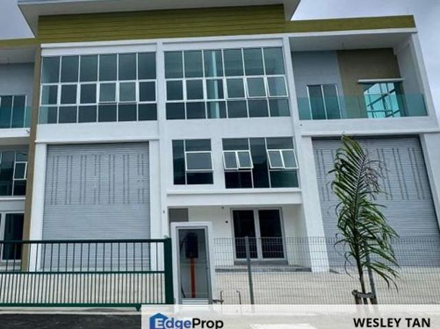 Warehouse for rent in Malaka