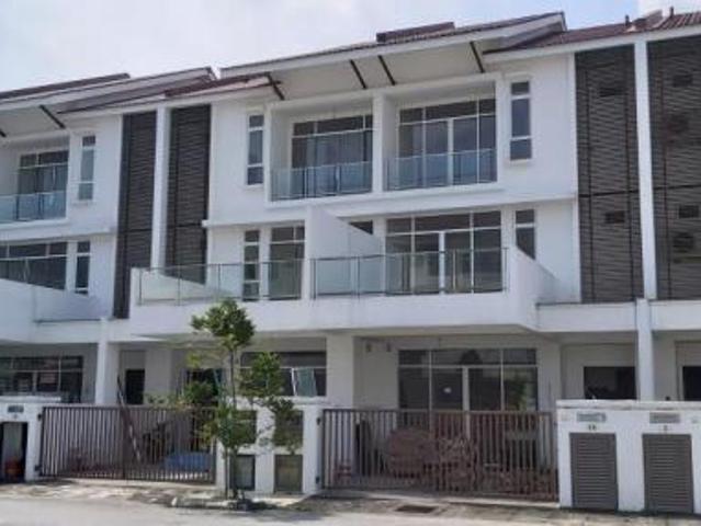 Terraced House for sale in Wellesley, Penang