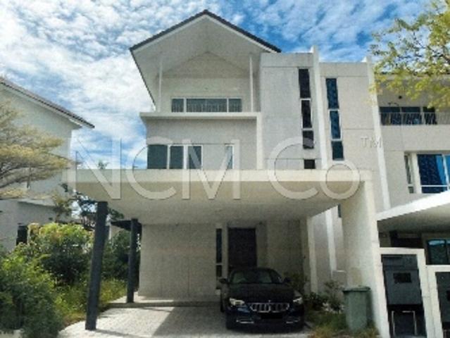 Terraced House for sale in Kuala Selangor, Selangor