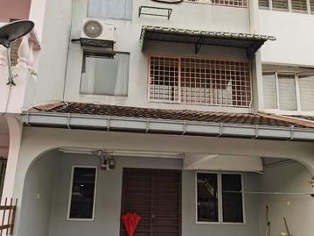 Terraced House for rent in Country Heights Damansara, Kuala Lumpur