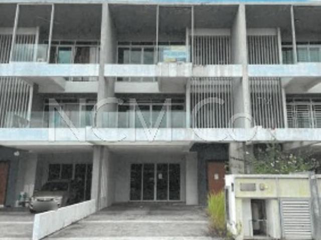 Terraced House for sale in Kuala Selangor, Selangor