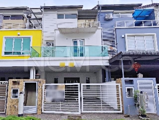Terraced House for sale in Kuala Selangor, Selangor