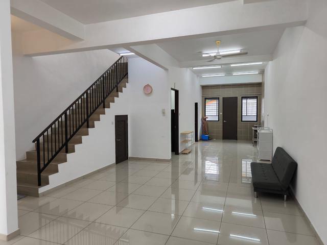 Terraced House for rent in Plaza Puchong, Kuala Lumpur