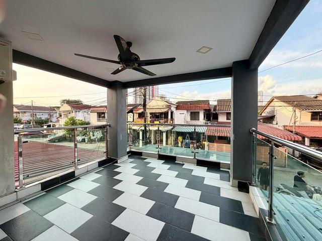 Terraced House for rent in Country Heights Damansara, Kuala Lumpur