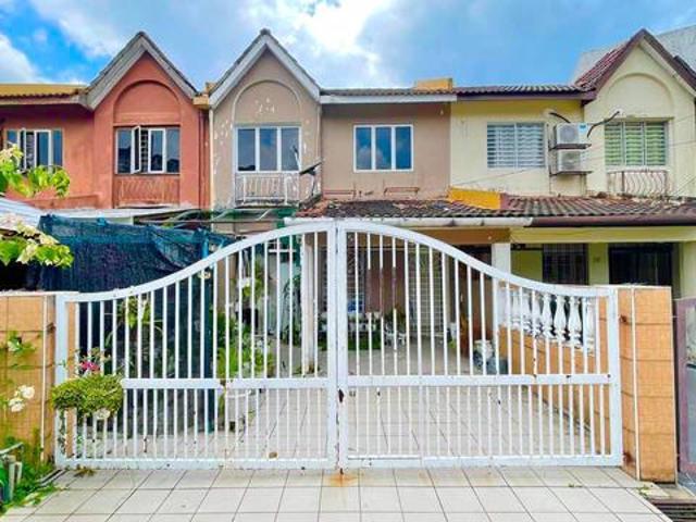Terraced House for sale in Langat, Selangor