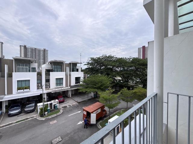 Terraced House for sale in Tanjong Sepat, Selangor