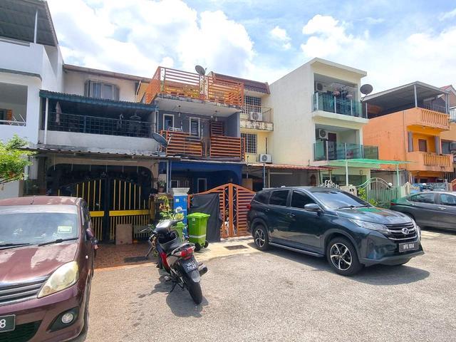 Terraced House for rent in Country Heights Damansara, Kuala Lumpur