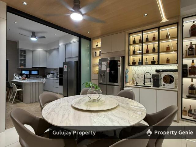 Terraced House for sale in Malaka