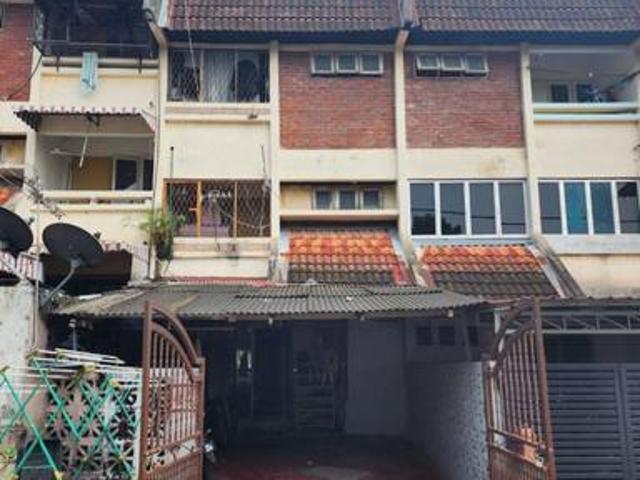 Terraced House for sale in Kuala Lumpur, Country Heights Damansara