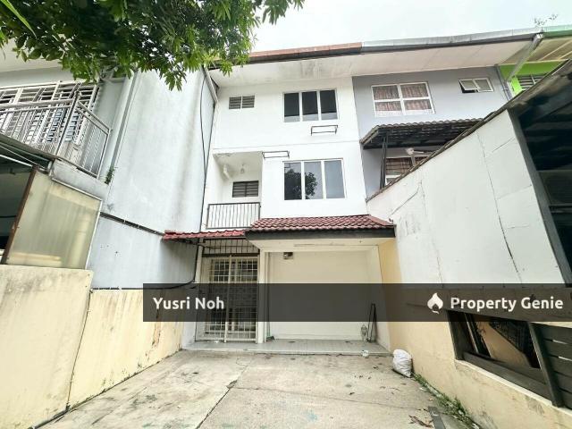 Terraced House for sale in Langat, Selangor