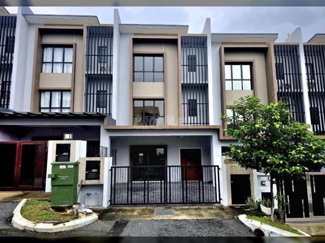 Terraced House for sale in Langat, Selangor