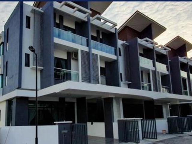 Terraced House for sale in Wellesley, Penang