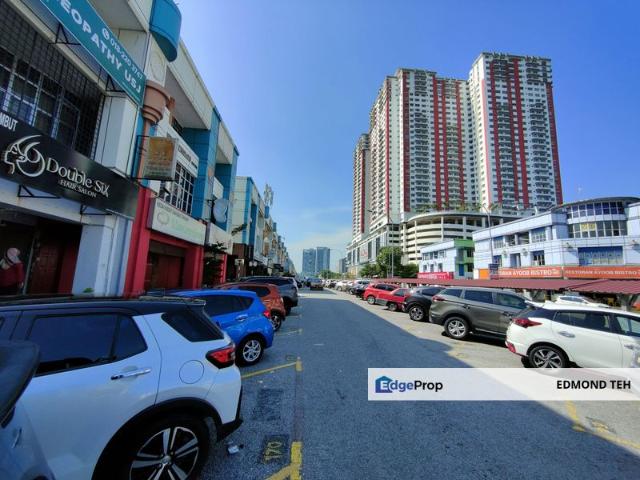 Shop for sale in Petaling, Subang Jaya