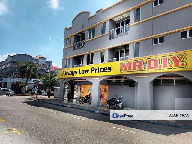 Shop for sale in Country Heights Damansara, Kuala Lumpur