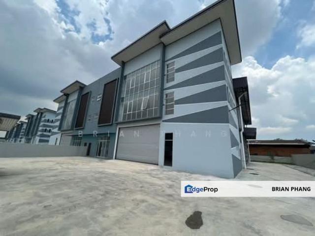 Warehouse for rent in Petaling, Alam Impian