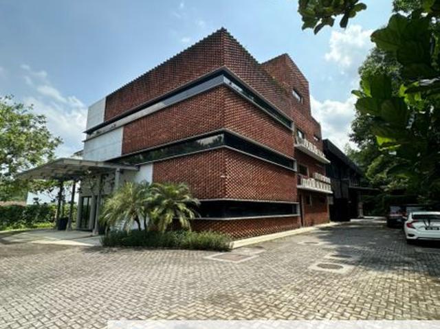 Warehouse for sale in Petaling, Alam Impian
