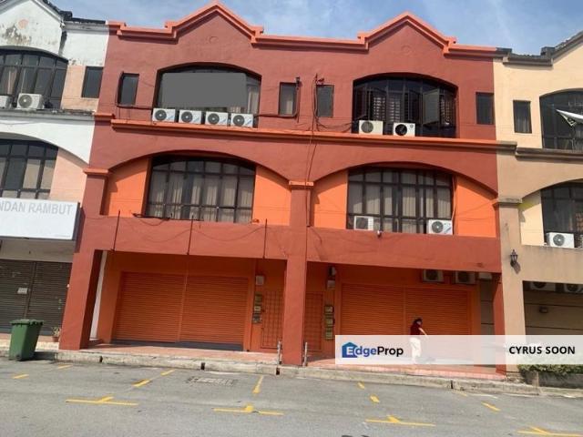 Shop for sale in Petaling, Alam Impian