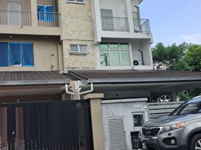House for sale in Kajang, Langat