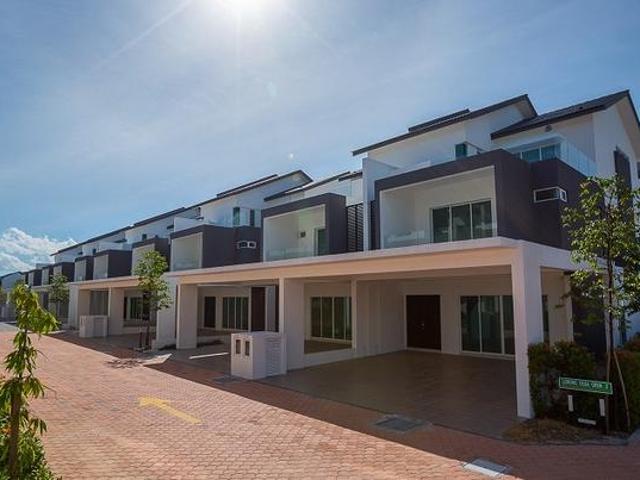 Terraced House for sale in Wellesley, Penang