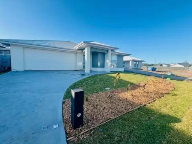 House for rent in Emerald Fields Estate, Mid-Coast Council