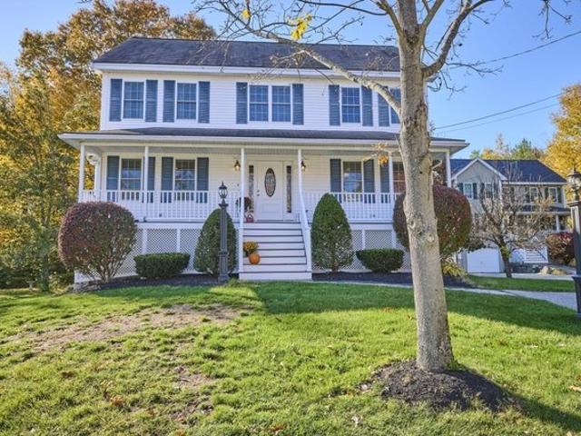 House for sale in Billerica, Middlesex County