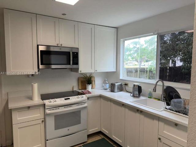 House for sale in Dania, Florida