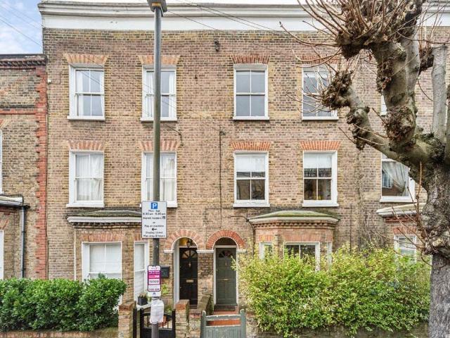 House for rent in London Borough of Merton, Greater London