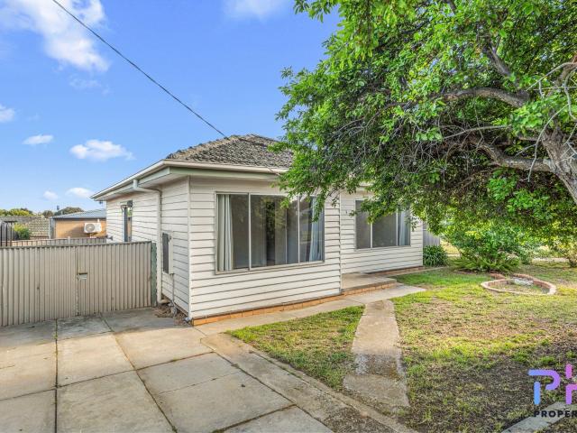 House for rent in Long Gully, Bendigo