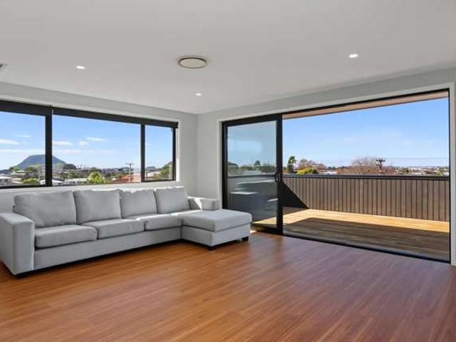 House for sale in Omokoroa, Bay Of Plenty