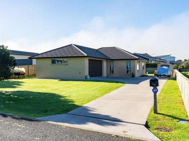 House for sale in Baylys Beach, Northland