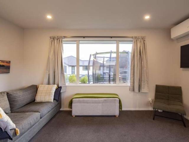 House for sale in Otakou