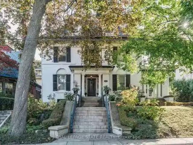 House for sale in Ancaster, Ontario