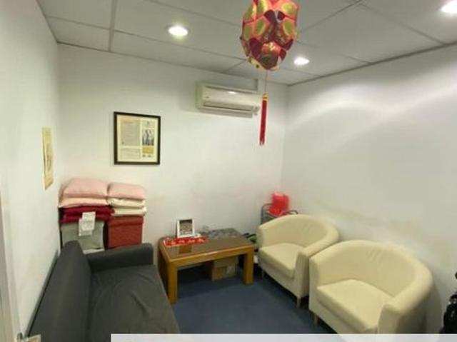 Shop for sale in Petaling, Damansara Damai