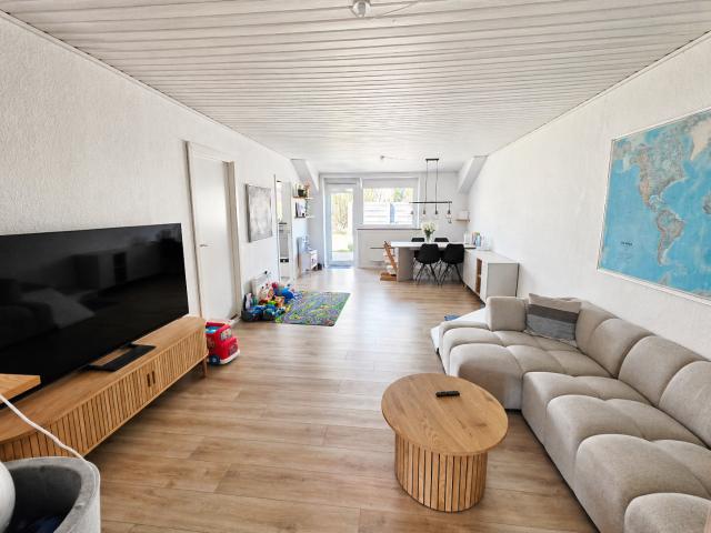 Hus til leje i Gesten, Vejen