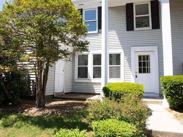 Condo for sale in Centereach, New York