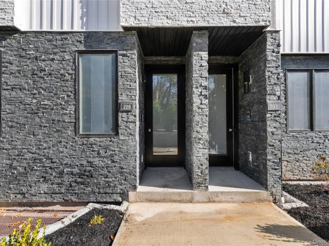 Condo for sale in Rockland, New York