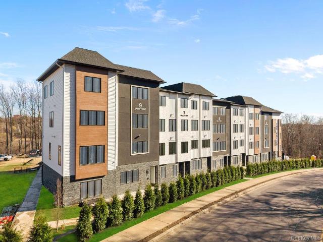 Condo for sale in Rockland, New York