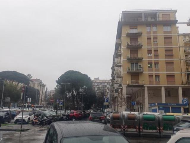 Locale Commerciale in affitto a La Spezia, Liguria