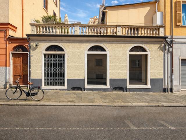 Locale Commerciale in affitto a La Spezia, Liguria