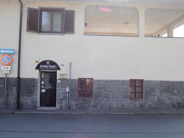 Locale Commerciale in affitto a Piemonte, Torino