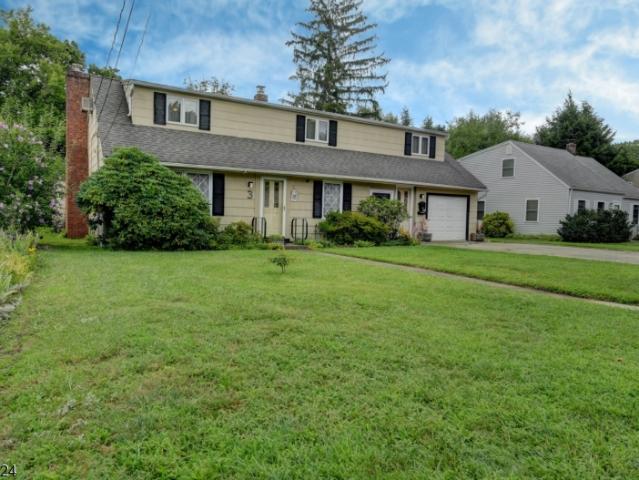 House for sale in Pequannock, New Jersey